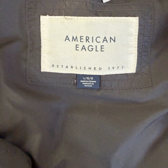 *NWT* American Eagle AE Puffer Vest - Picture 3 of 7